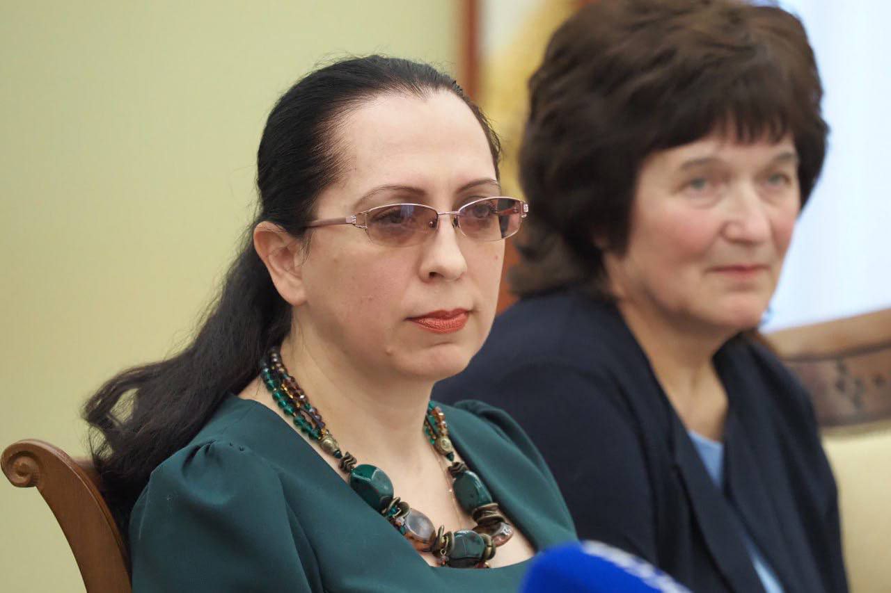 В преддверии Международного женского дня в Доме Республике состоялась встреча Главы Мордовии Артёма Алексеевича Здунова с учителями, воспитавшими патриотов России.